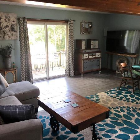 1 Bed Cottage, Partial Waterviews & Water Access Westport المظهر الخارجي الصورة