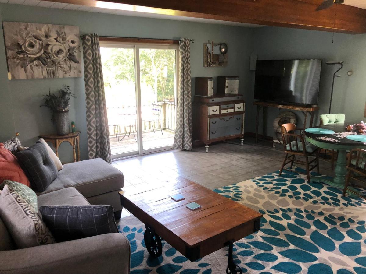 1 Bed Cottage, Partial Waterviews & Water Access Westport المظهر الخارجي الصورة